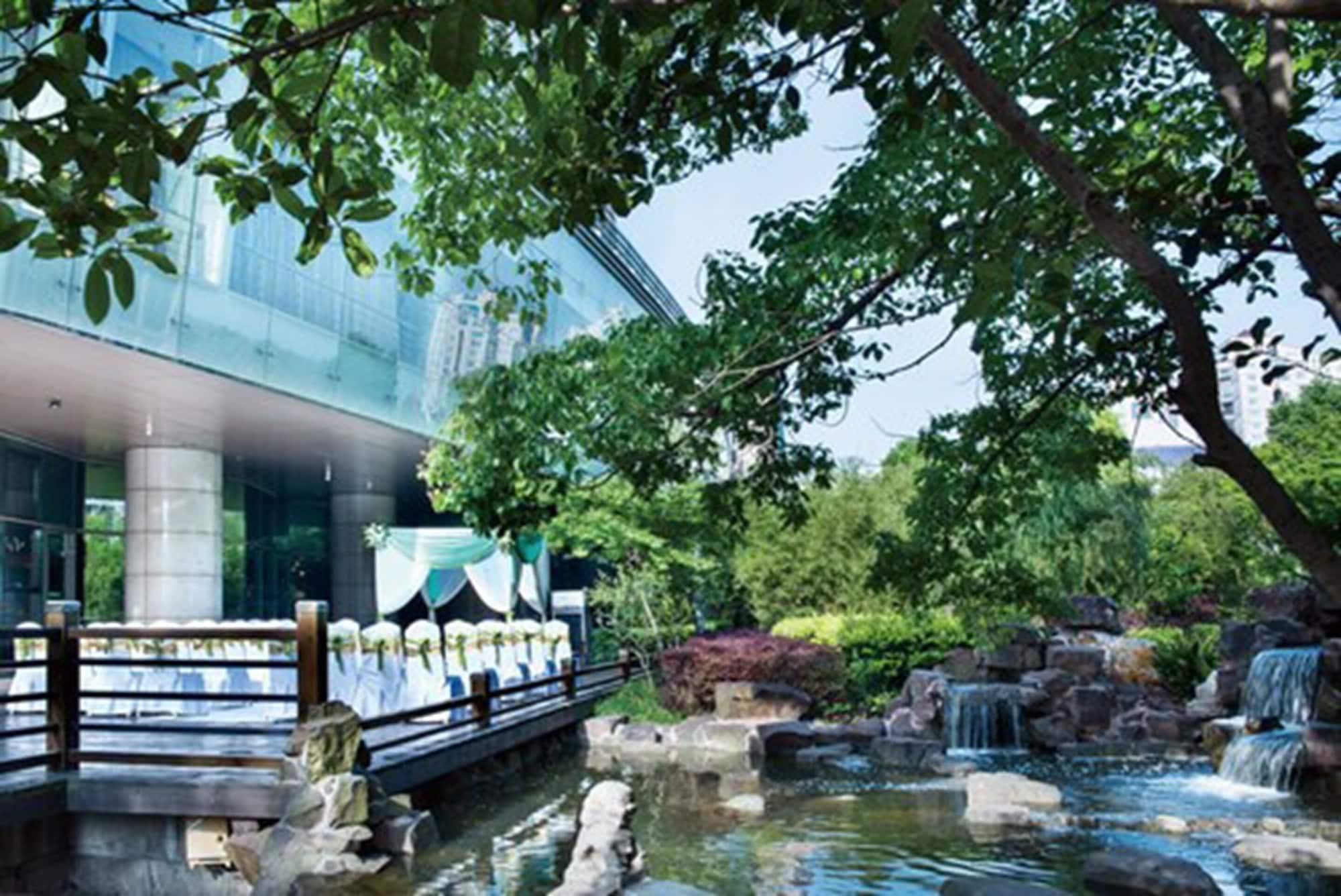 Grand Millennium Shanghai Hongqiao Dış mekan fotoğraf